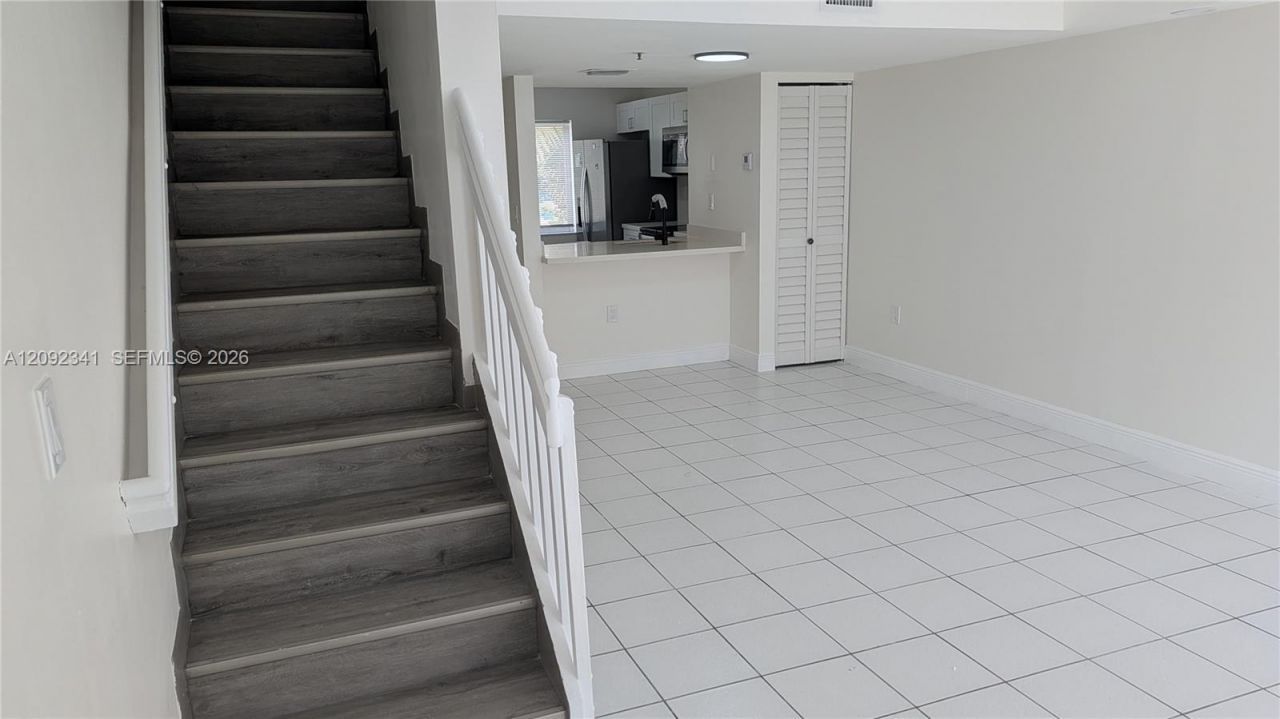 208 Riviera Cir , Unit 67-10, Weston, FL 33326 Photo