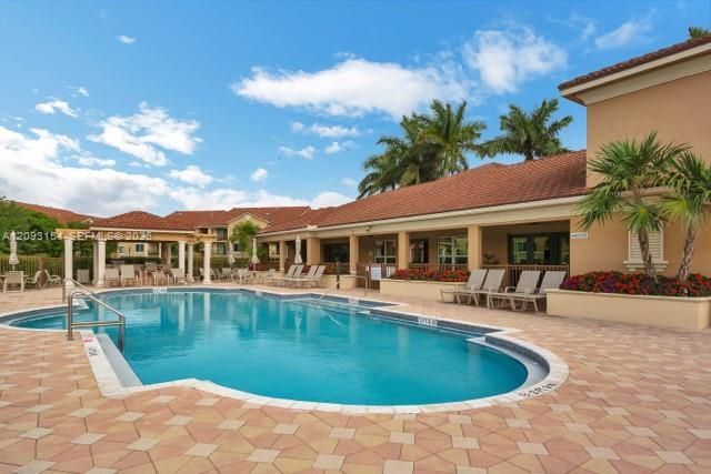 313 Villa Cir, Unit 313, Boynton Beach, FL 33435 Photo