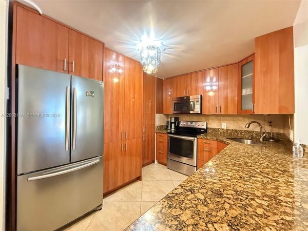 1865 S Ocean Dr , Unit 5H, Hallandale Beach, FL 33009
