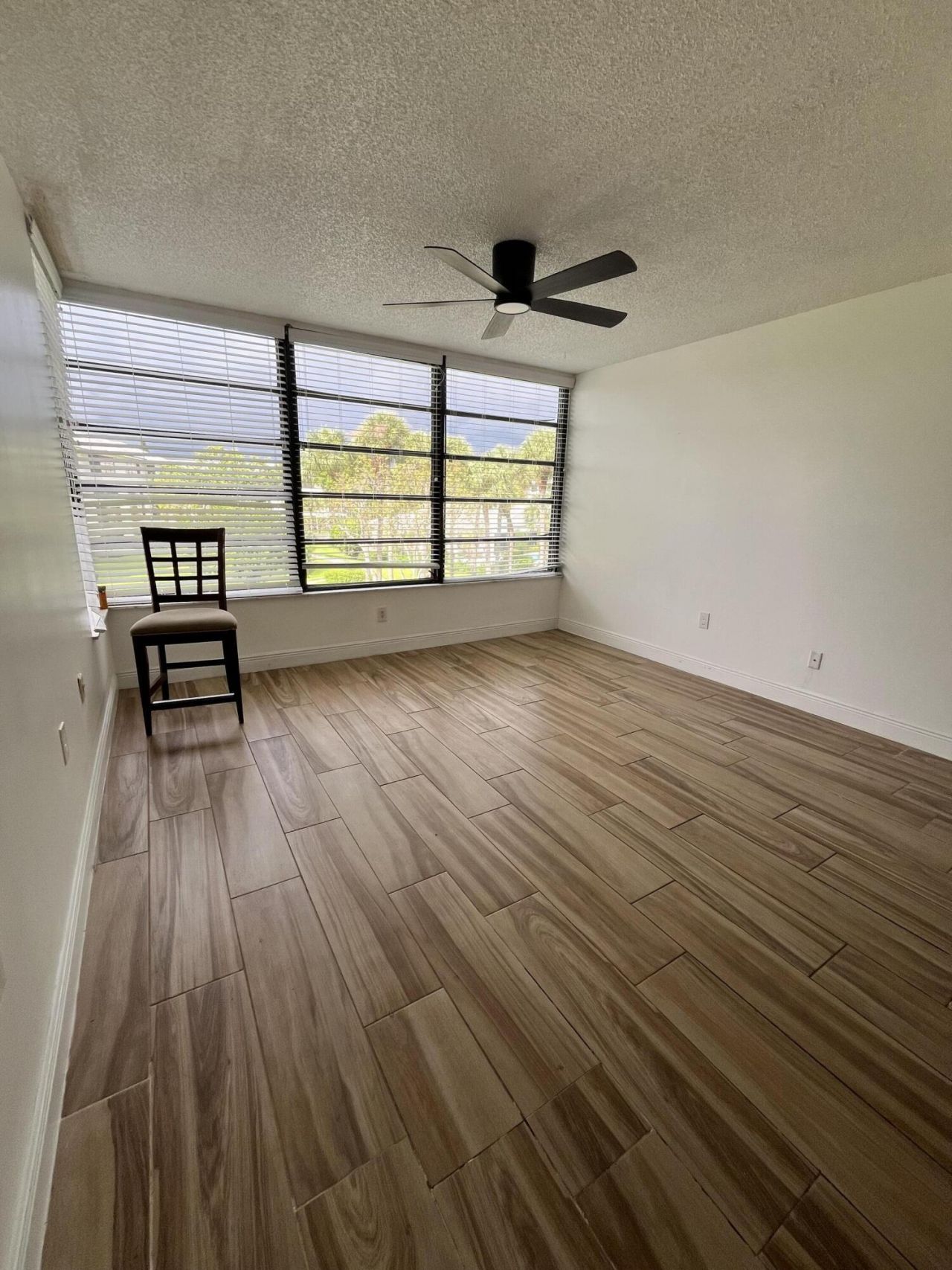 3636 Whitehall Drive, Unit 305, West Palm Beach, FL 33401 Photo