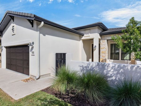 122 Rivalto Dr, Horseshoe Bay, TX 78657