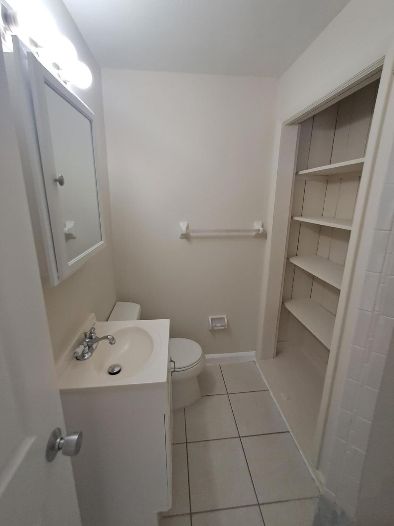 1140 Hernando Street, Unit B, Fort Pierce, FL 34949 Photo
