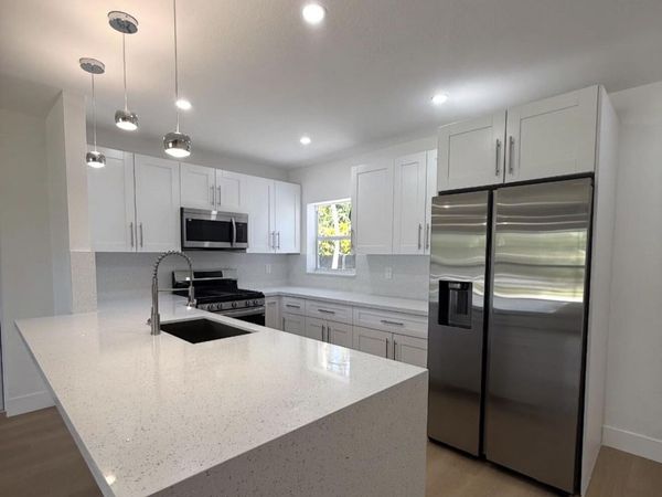726 S 11TH Street, Lantana, FL 33462