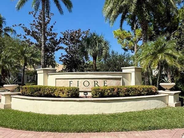 8201 Myrtlewood Circle W, Unit 201, Palm Beach Gardens, FL 33418