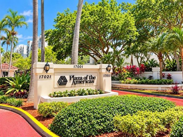17021 N BAY Road, Unit 816, Sunny Isles Beach, FL 33160