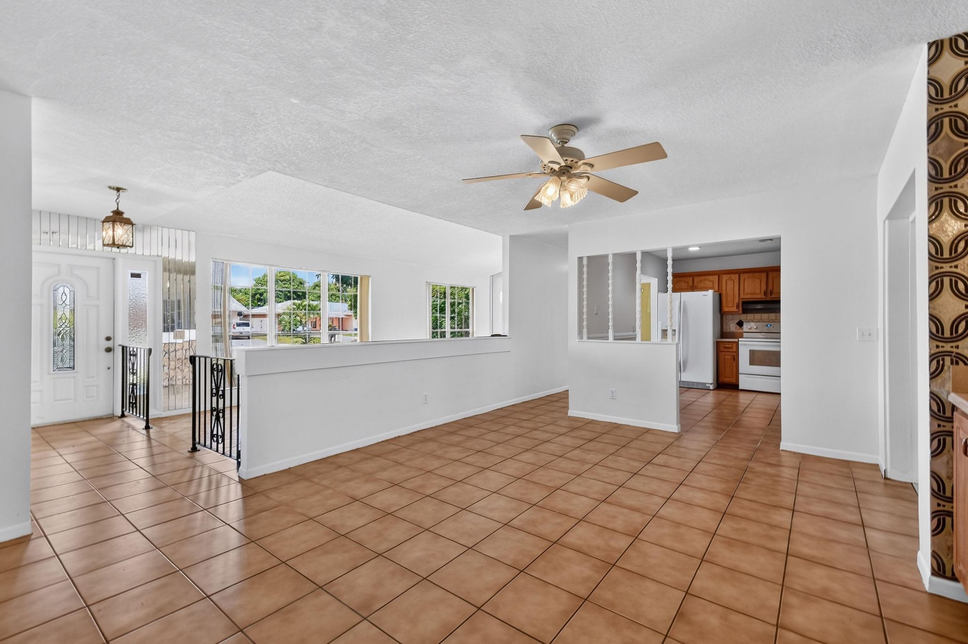1102 Westchester Drive E, West Palm Beach, FL 33417 Photo