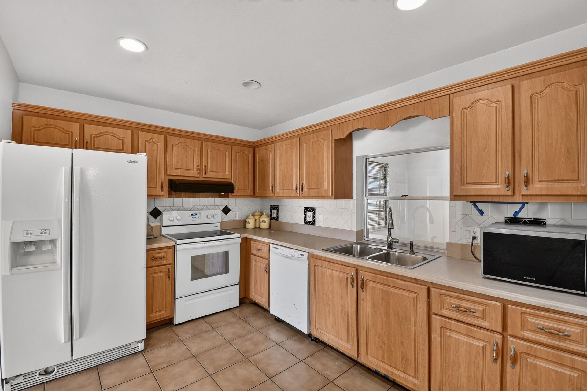 1102 Westchester Drive E, West Palm Beach, FL 33417 Photo