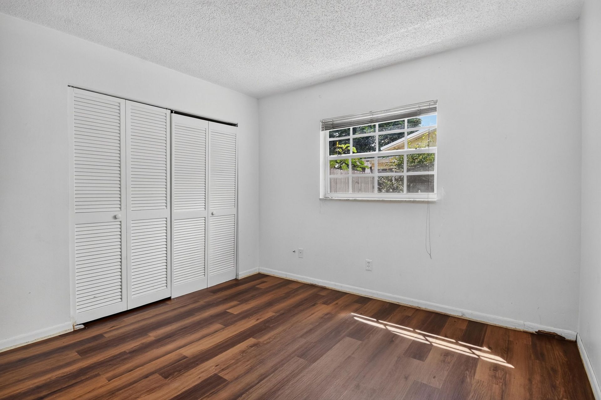 1102 Westchester Drive E, West Palm Beach, FL 33417 Photo