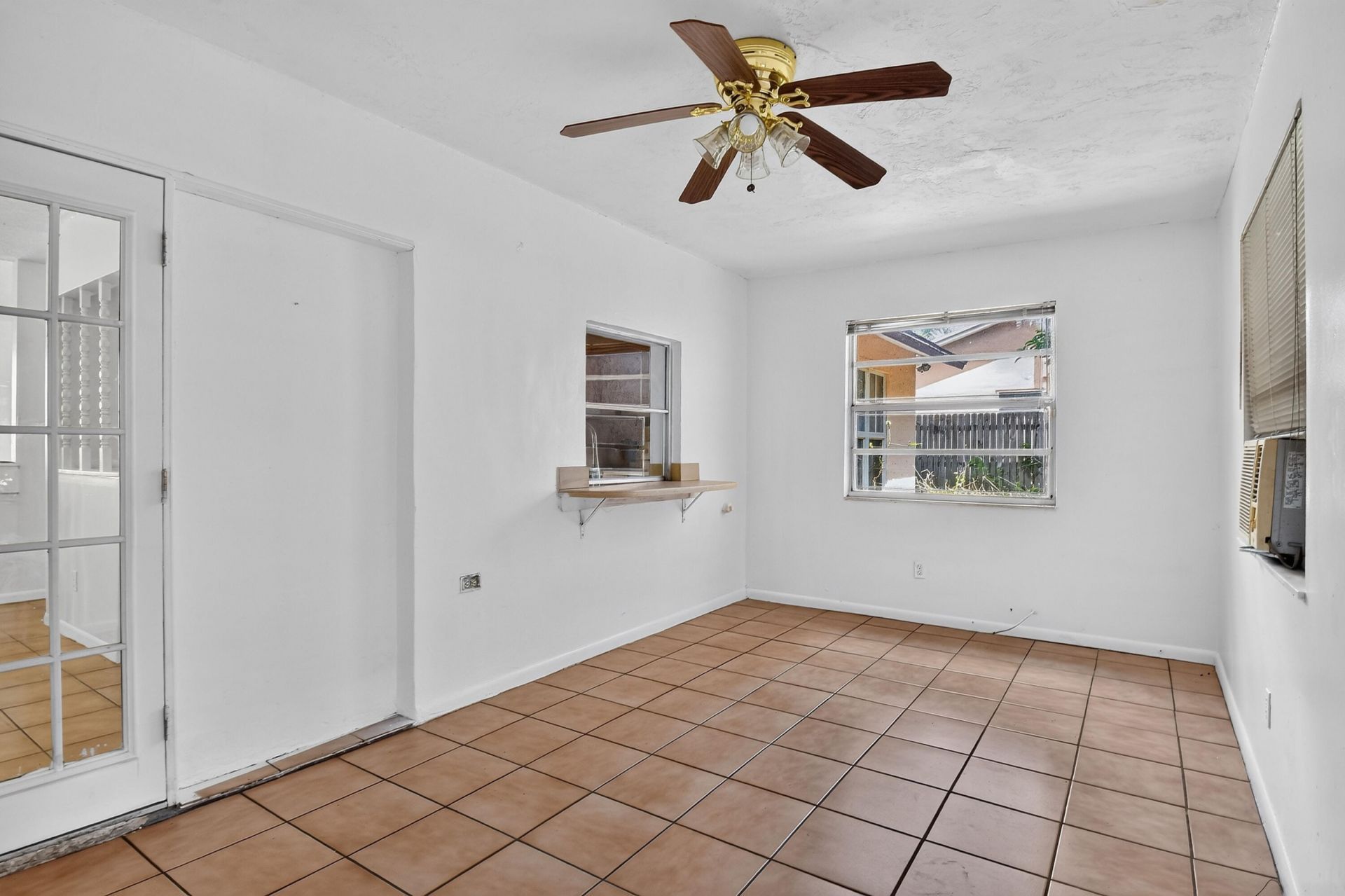 1102 Westchester Drive E, West Palm Beach, FL 33417 Photo
