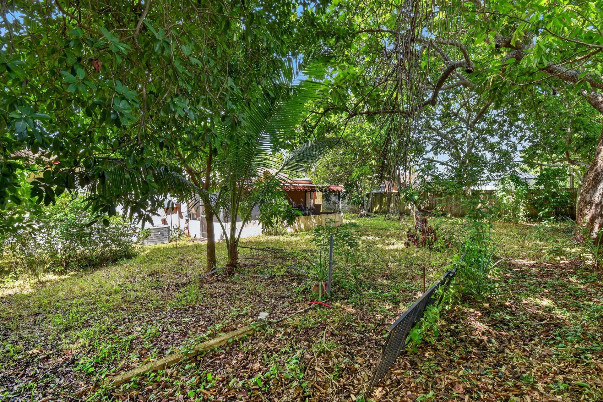 1102 Westchester Drive E, West Palm Beach, FL 33417 Photo