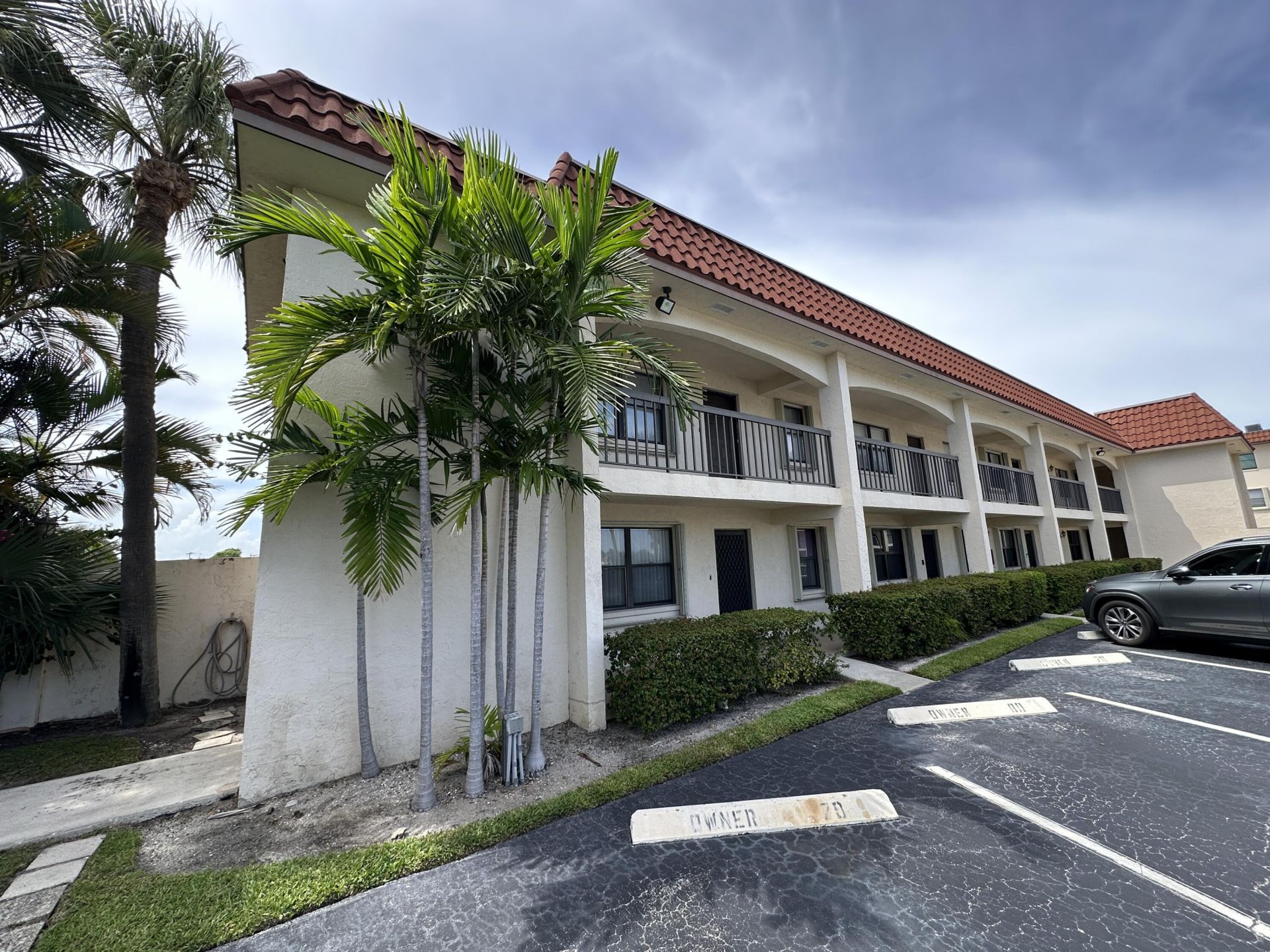 309 Lake Circle, Unit 202, North Palm Beach, FL 33408 Photo