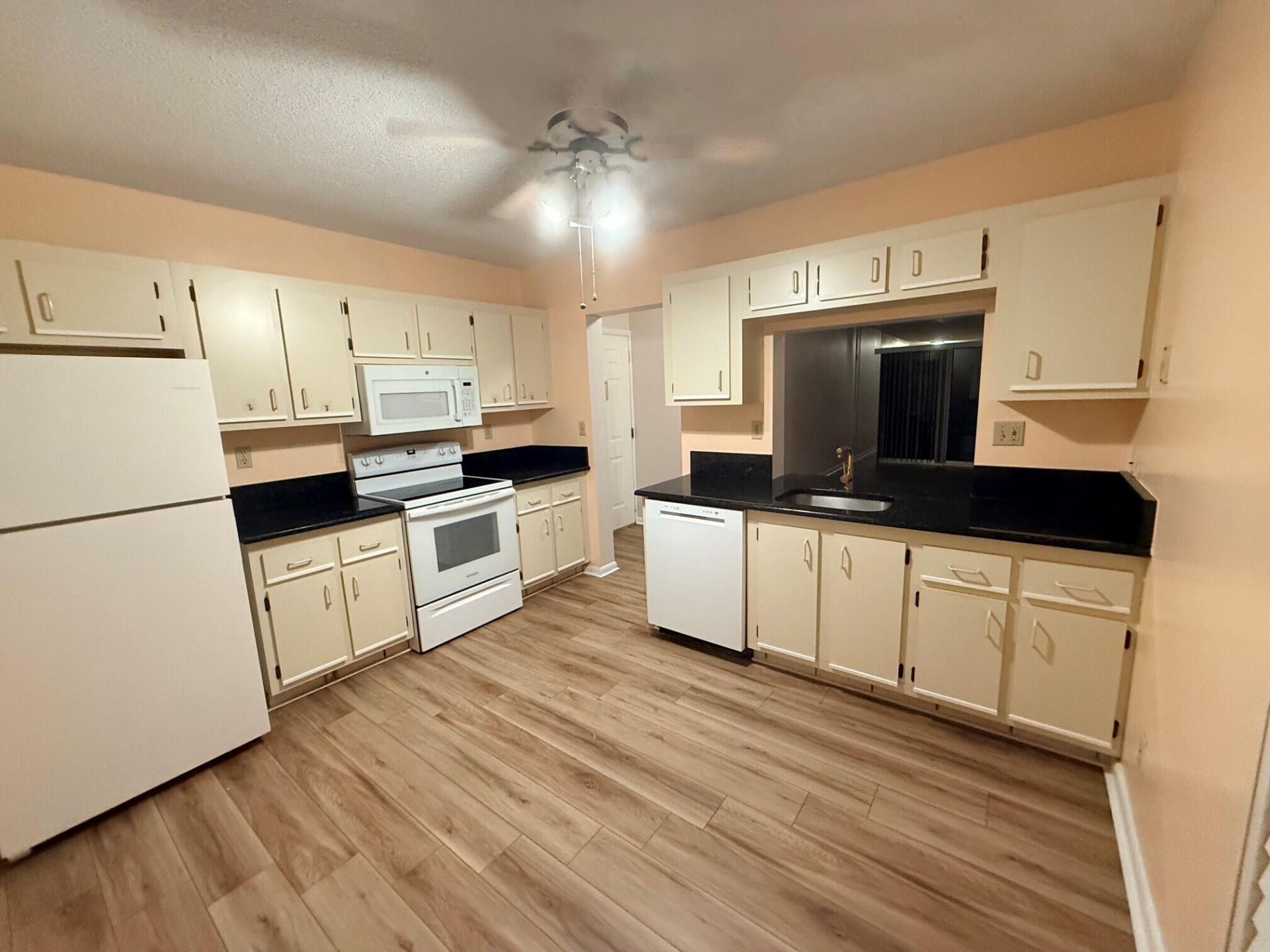 7406 Woodmont Avenue, Unit 106, Tamarac, FL 33321 Photo