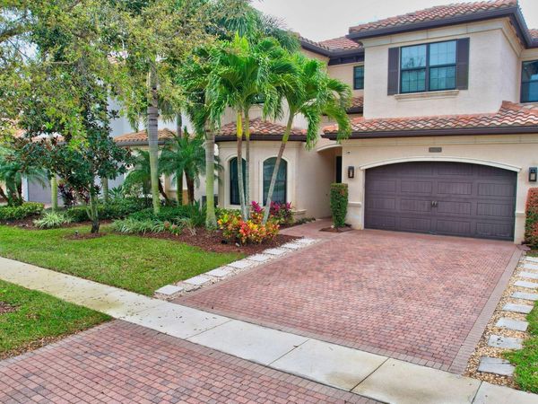 16879 Bridge Crossing Circle, Delray Beach, FL 33446