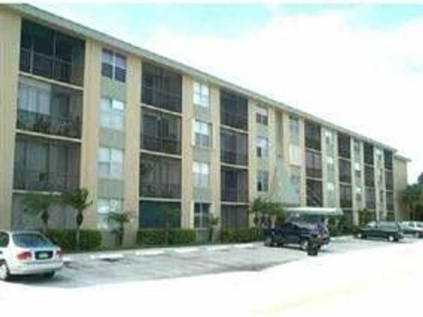 4501 NE 21ST Avenue, Unit 203, Fort Lauderdale, FL 33308