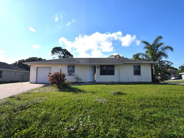 1102 SW Hibiscus Street, Port St. Lucie, FL 34983