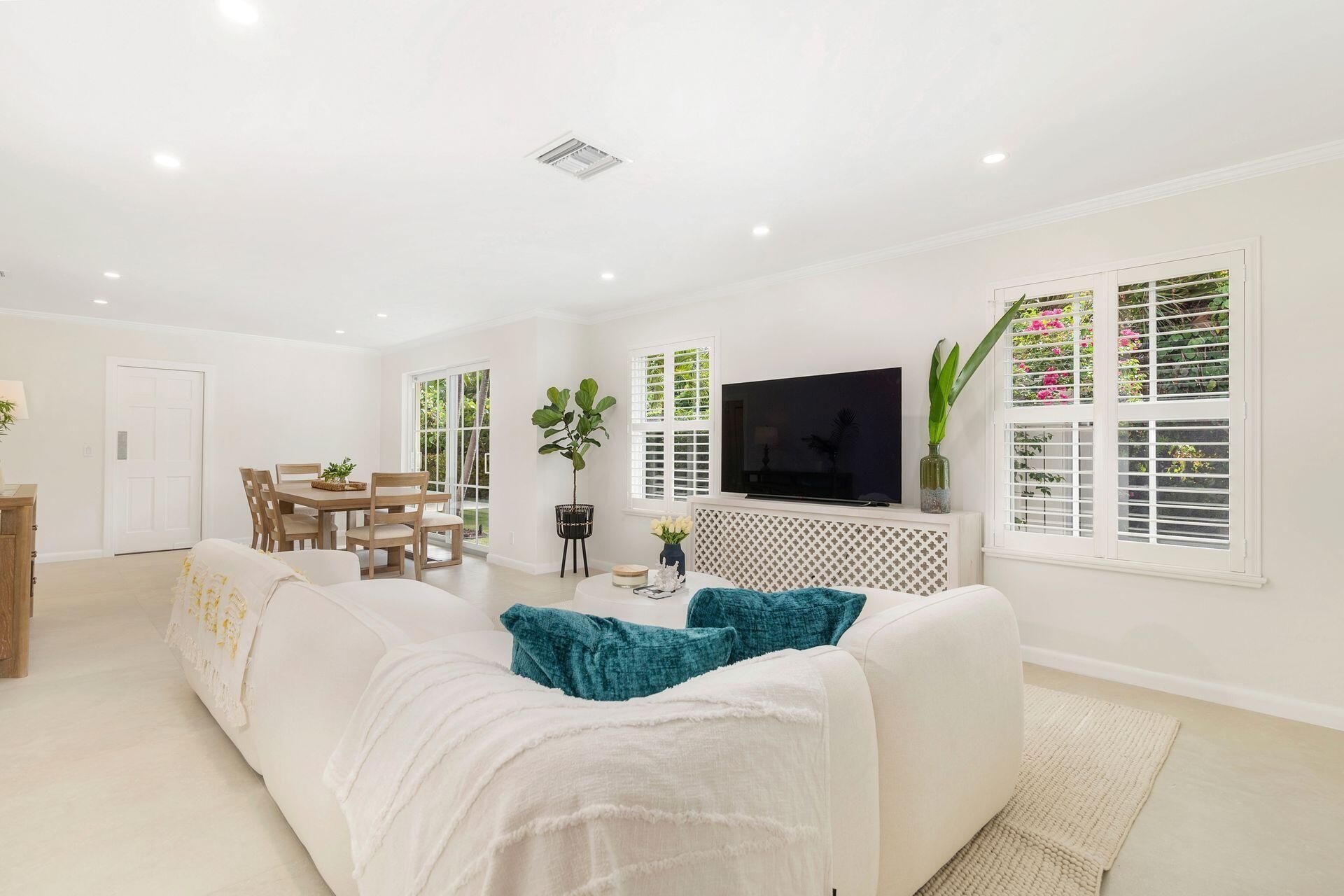 145 Seville Road, West Palm Beach, FL 33405 Photo