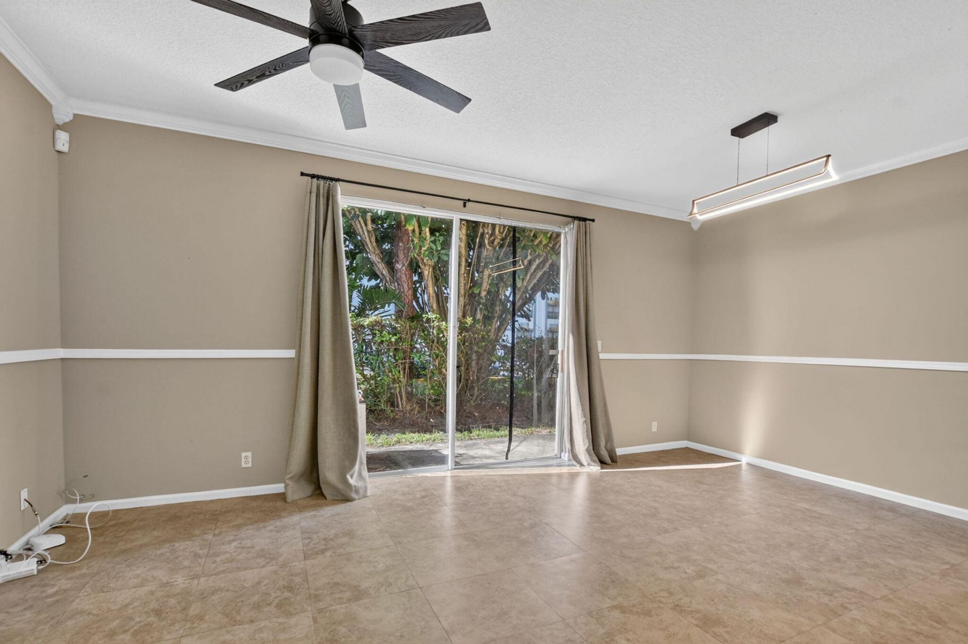 2557 Riverside Drive, Coral Springs, FL 33065 Photo