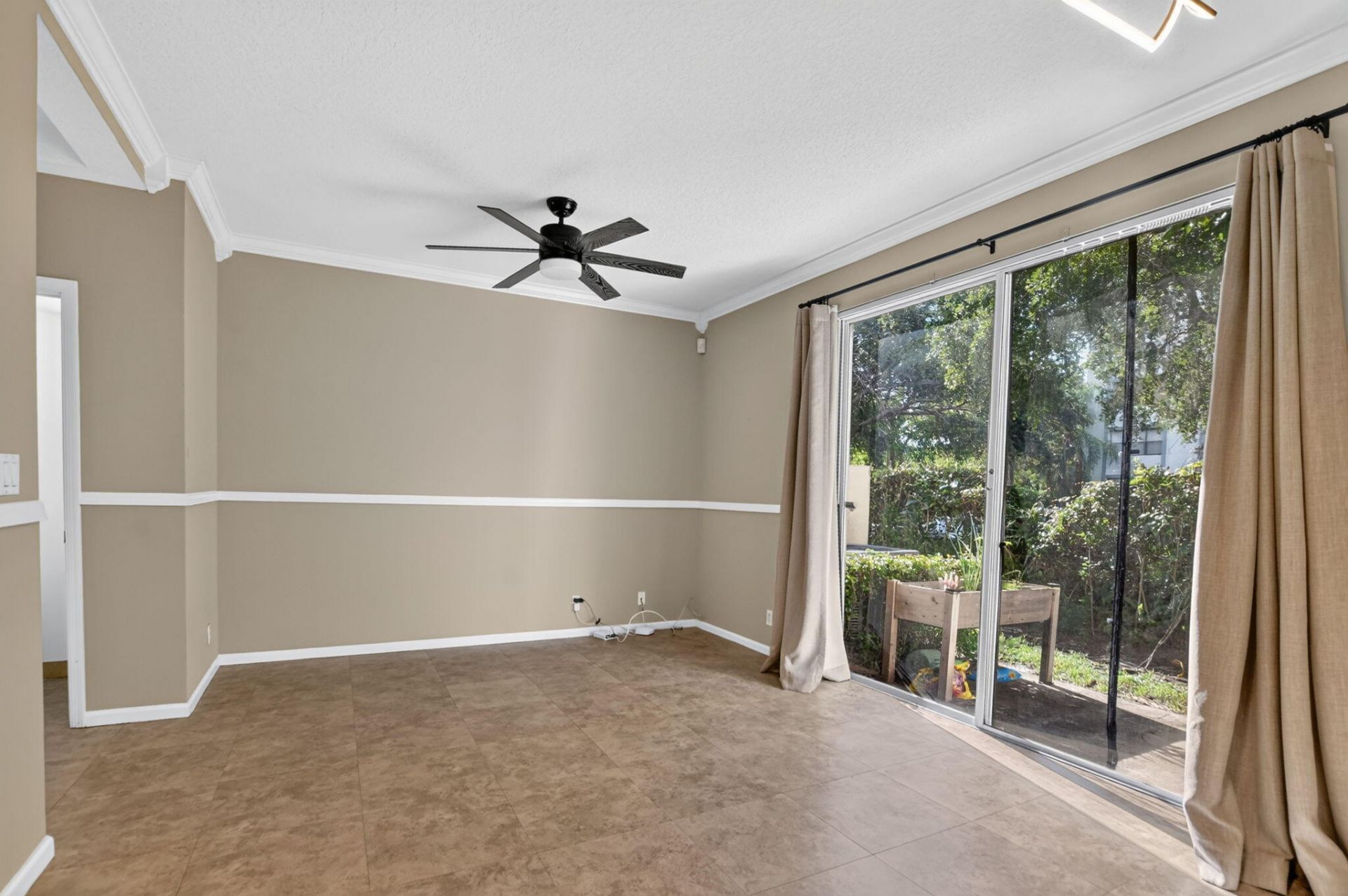 2557 Riverside Drive, Coral Springs, FL 33065 Photo