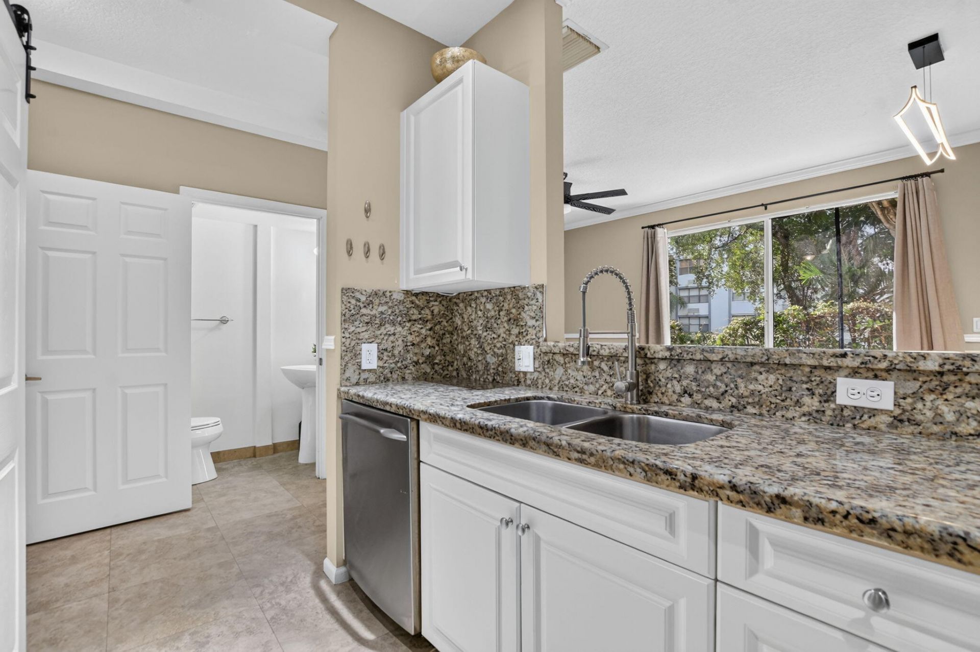 2557 Riverside Drive, Coral Springs, FL 33065 Photo