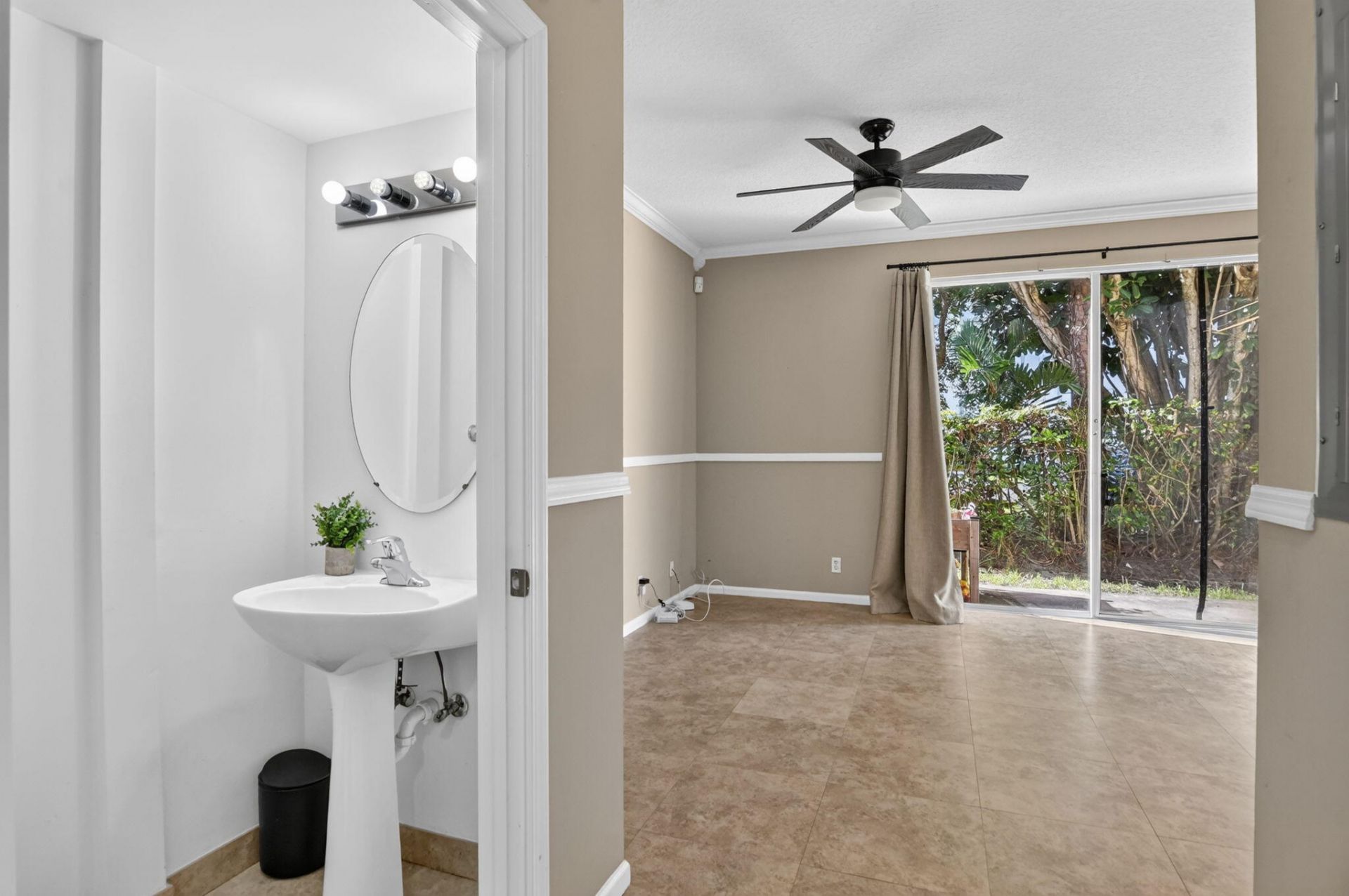 2557 Riverside Drive, Coral Springs, FL 33065 Photo