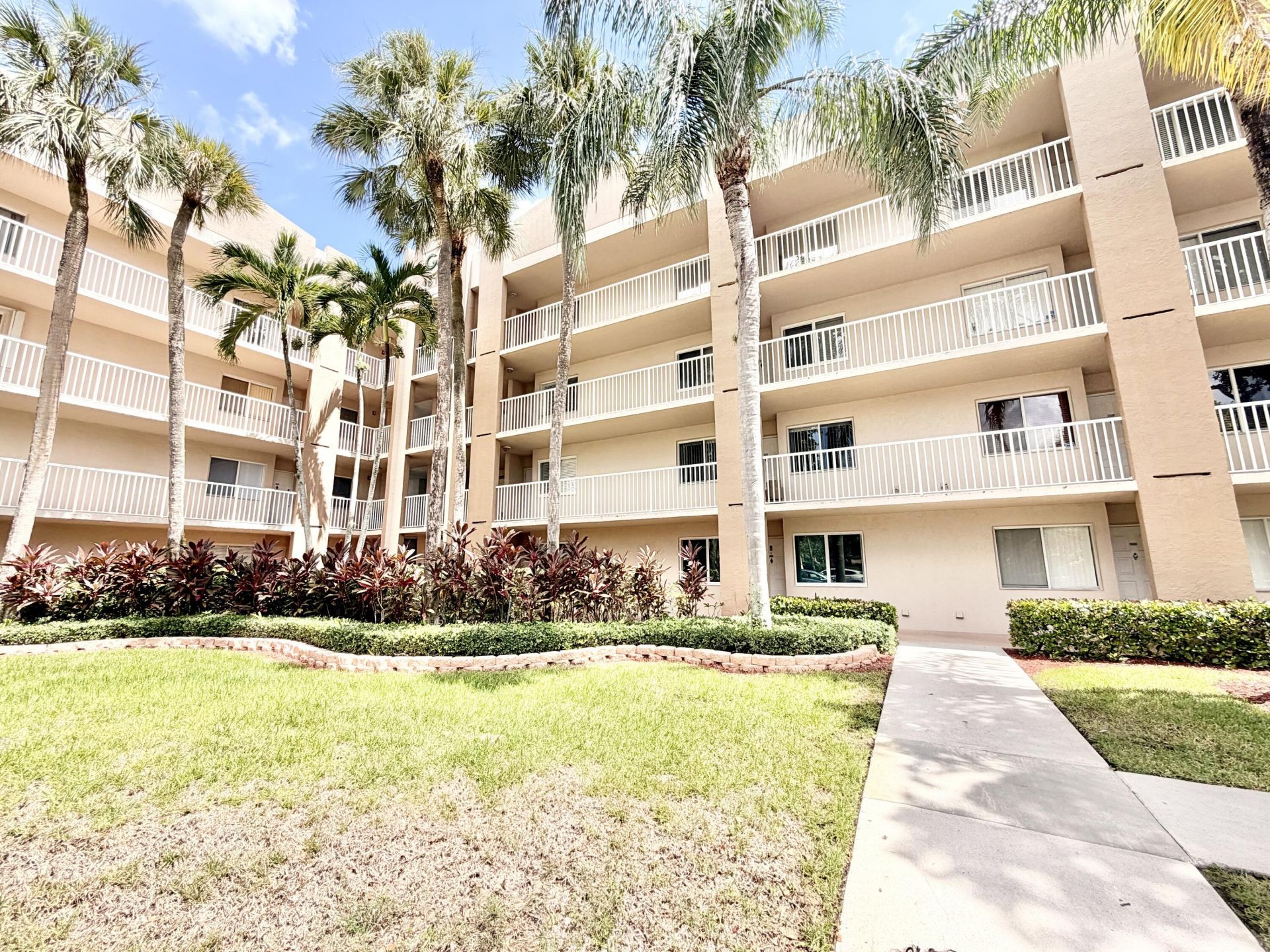 9511 Weldon Circle, Unit G108, Tamarac, FL 33321 Photo