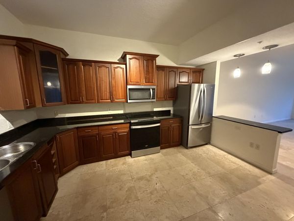 1640 PRESIDENTIAL Way, Unit 307, West Palm Beach, FL 33401