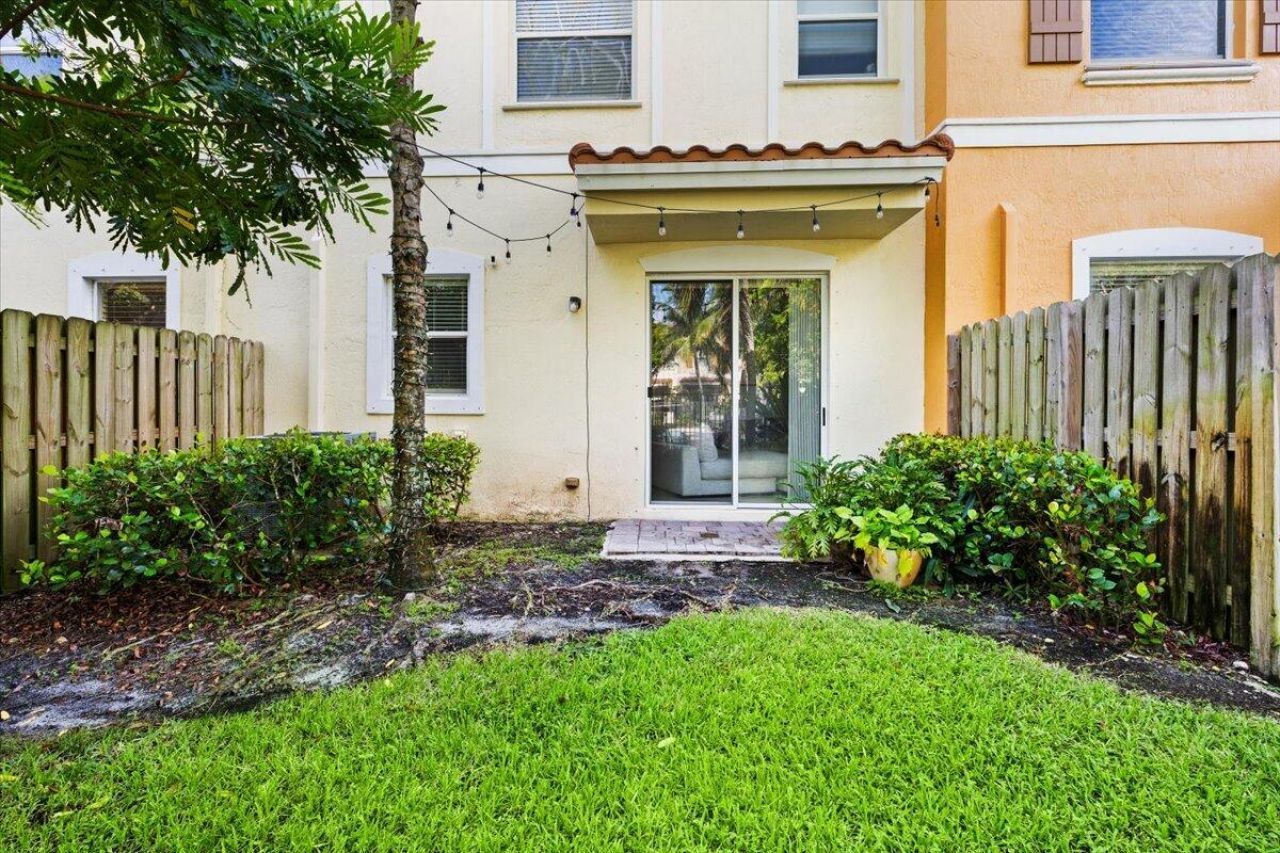 130 Emerald Creek Terrace, Davie, FL 33325 Photo