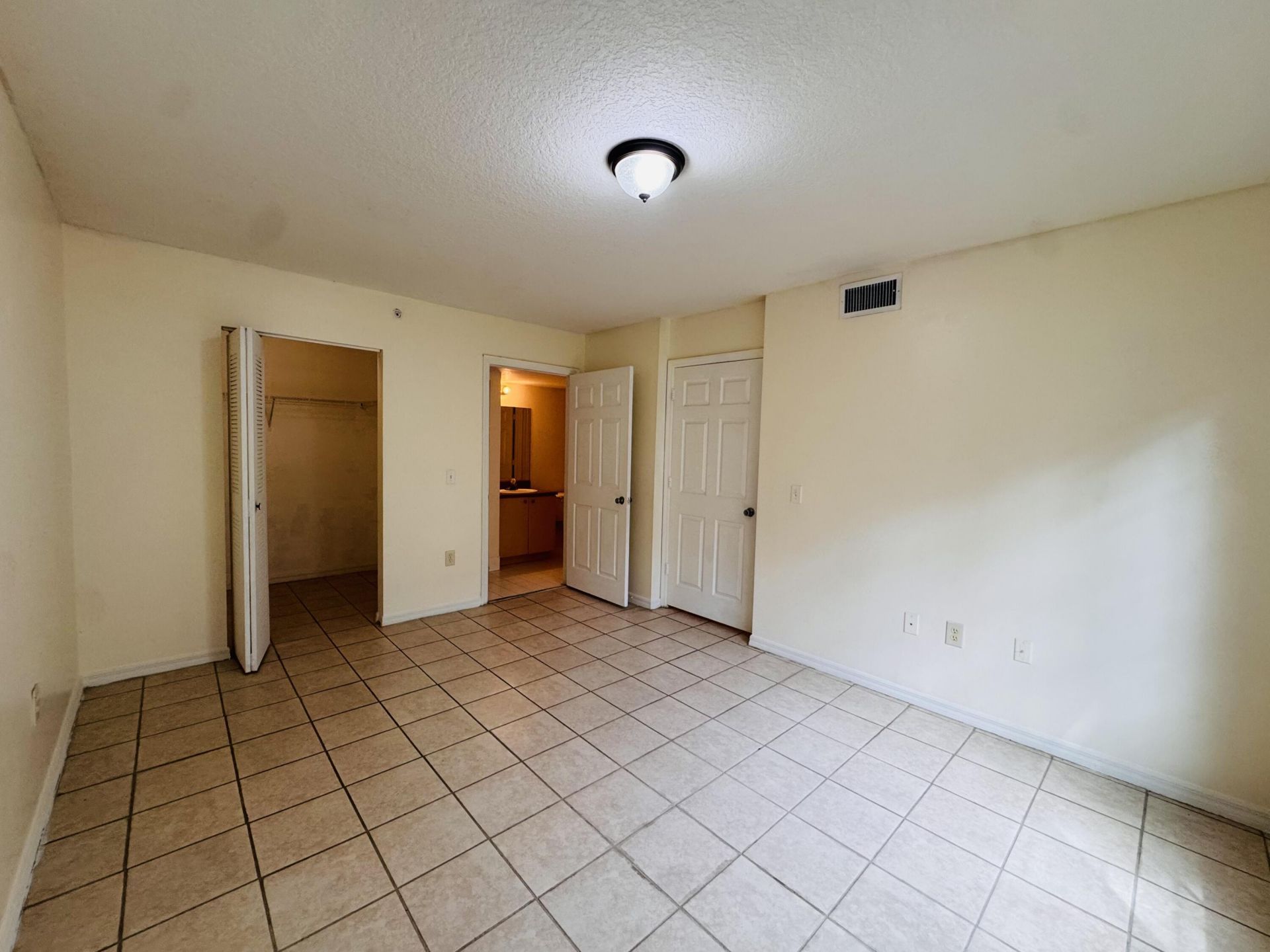 4271 San Marino Boulevard, Unit 103, West Palm Beach, FL 33409 Photo