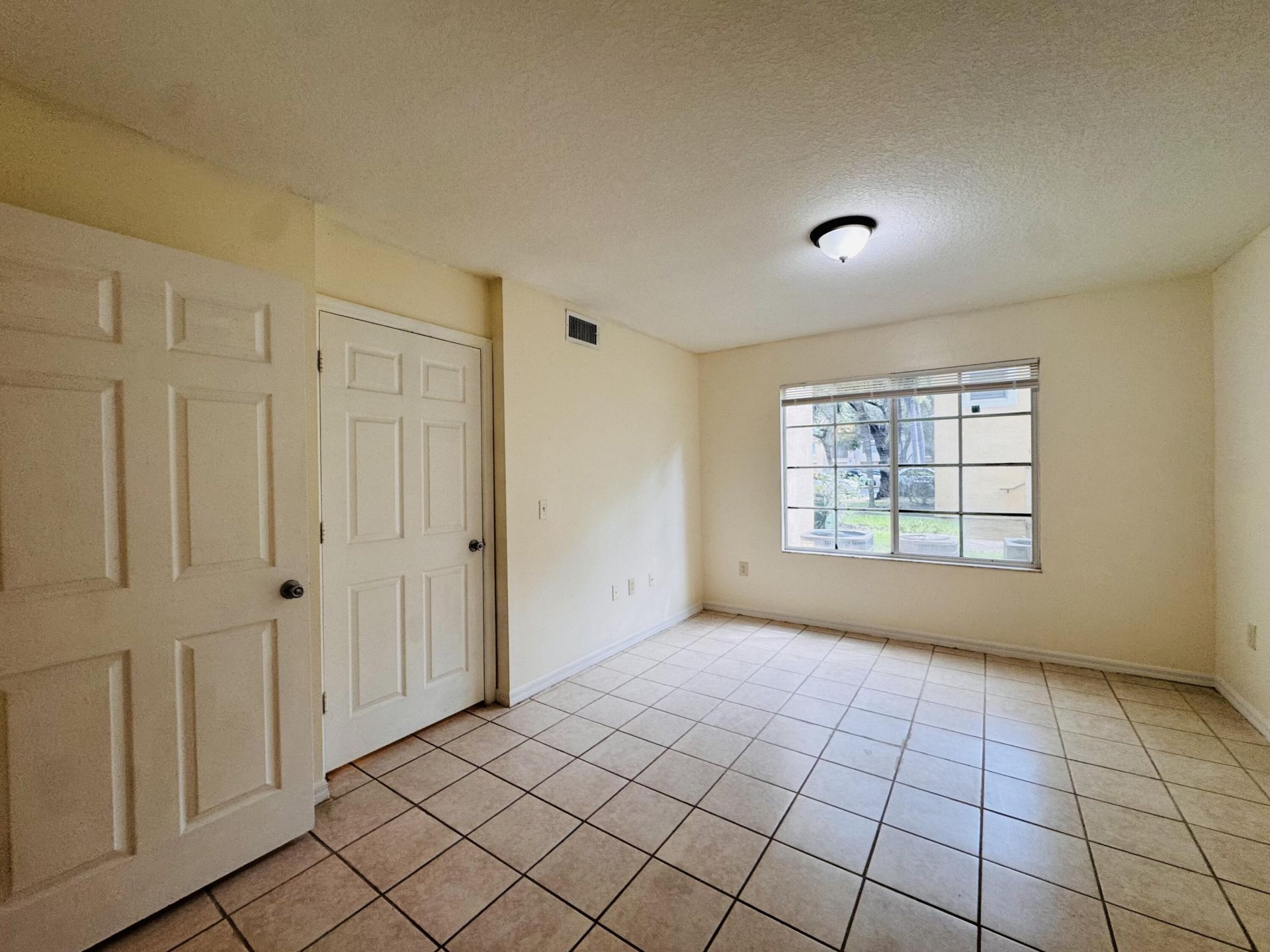 4271 San Marino Boulevard, Unit 103, West Palm Beach, FL 33409 Photo
