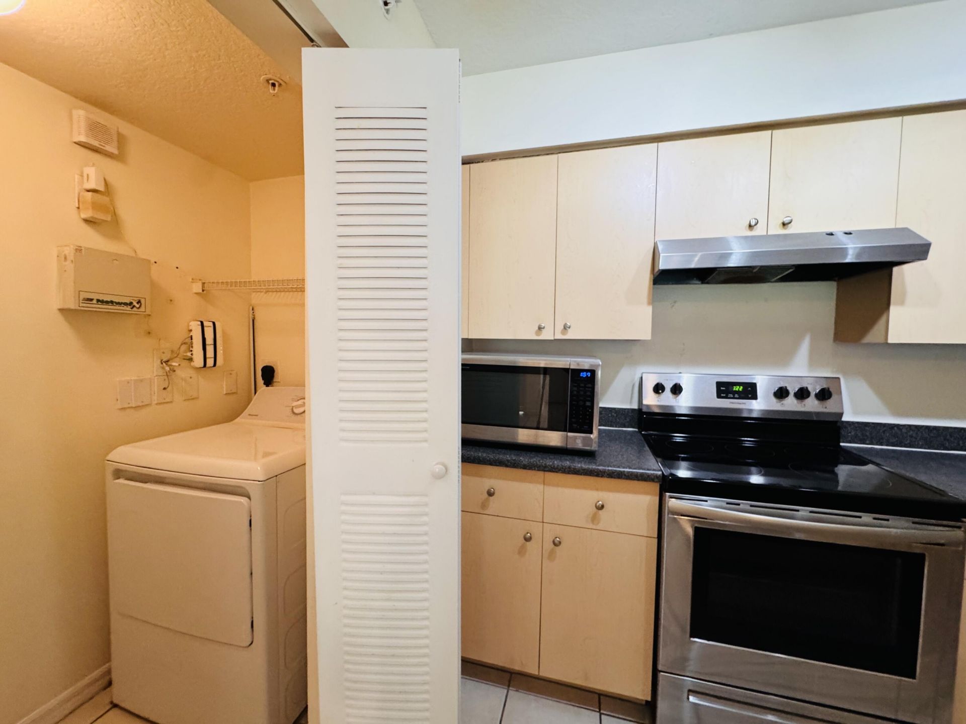 4271 San Marino Boulevard, Unit 103, West Palm Beach, FL 33409 Photo