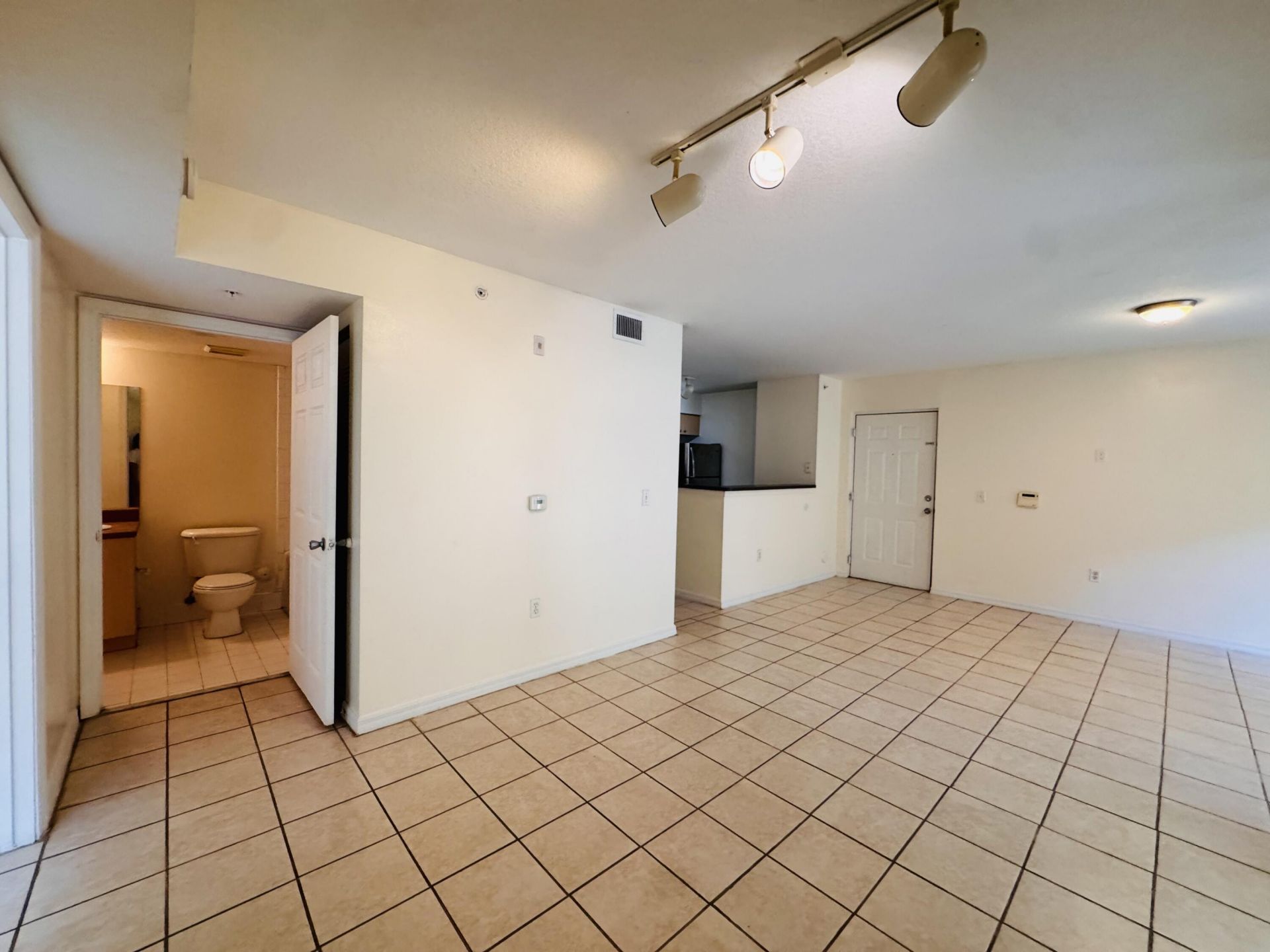 4271 San Marino Boulevard, Unit 103, West Palm Beach, FL 33409 Photo