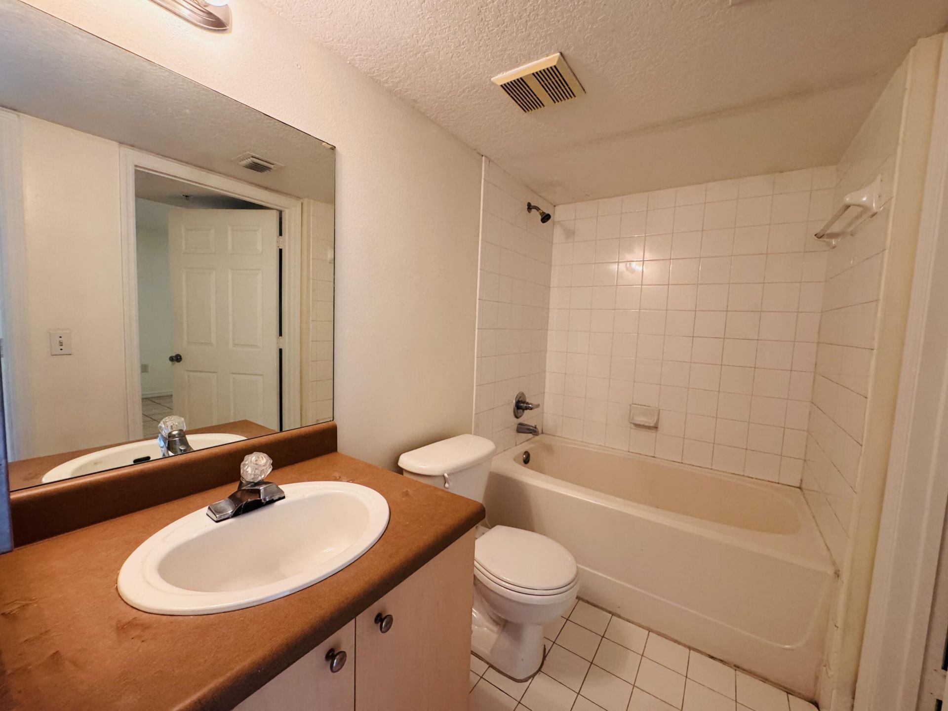 4271 San Marino Boulevard, Unit 103, West Palm Beach, FL 33409 Photo