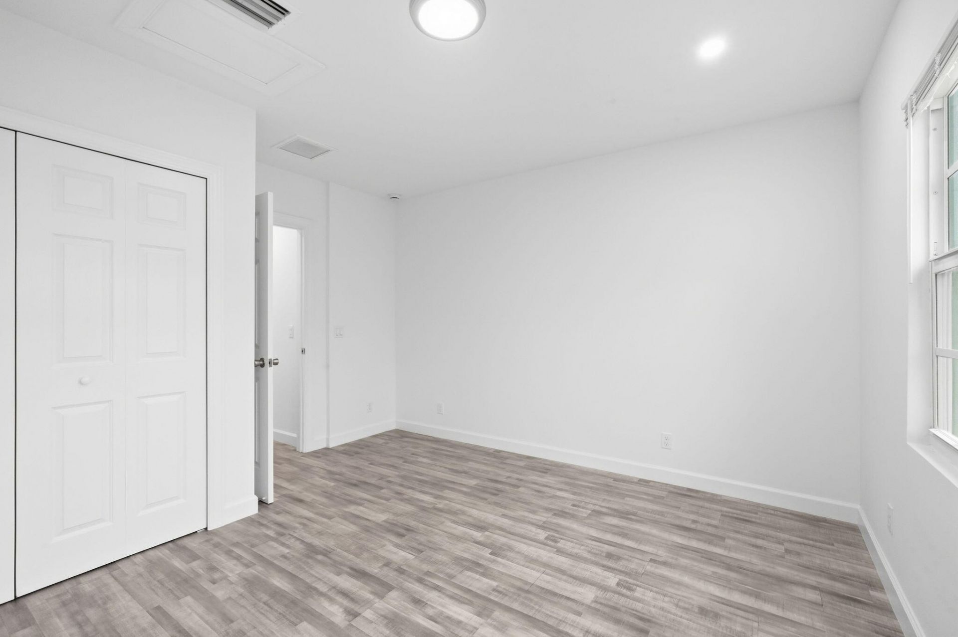 5203 N Flagler Drive, West Palm Beach, FL 33407 Photo