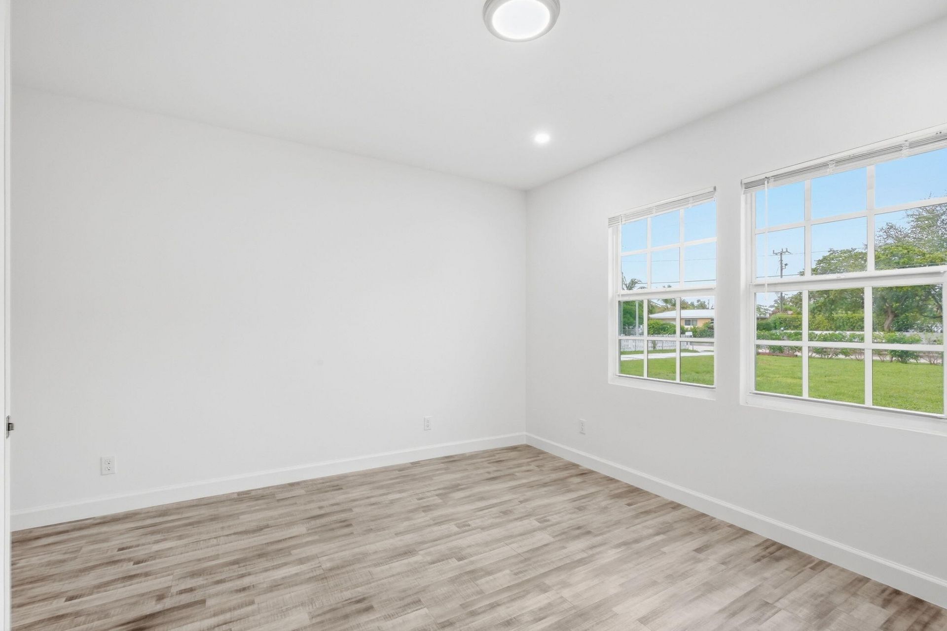 5203 N Flagler Drive, West Palm Beach, FL 33407 Photo