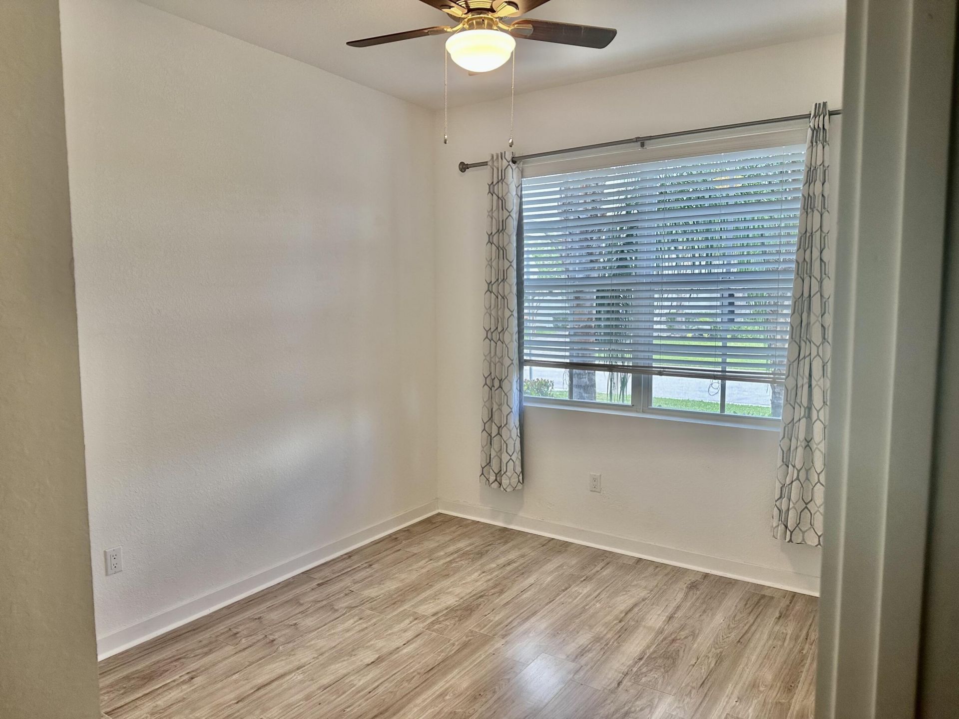 6089 Wildfire Way, West Palm Beach, FL 33415 Photo