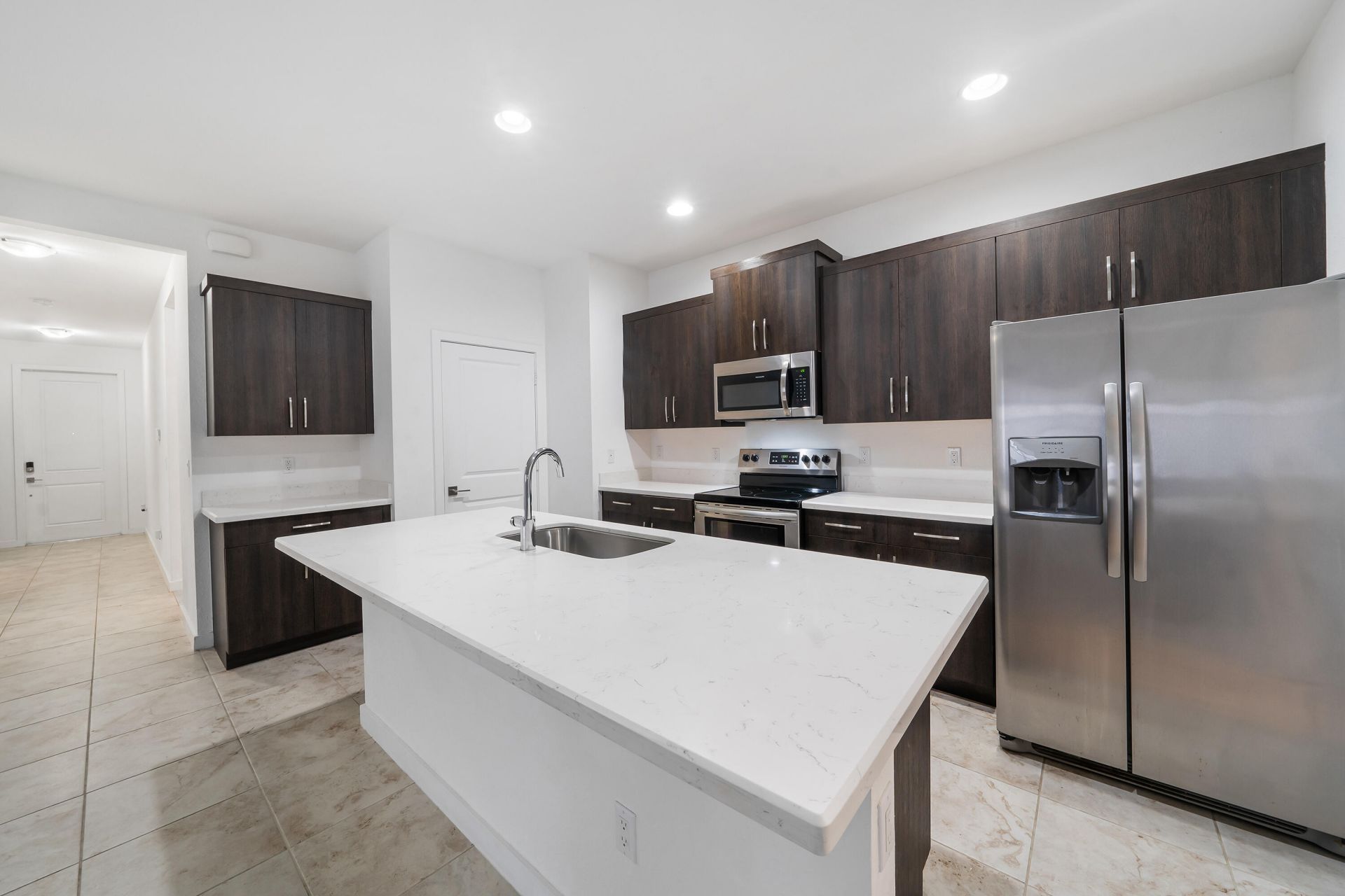 6089 Wildfire Way, West Palm Beach, FL 33415 Photo