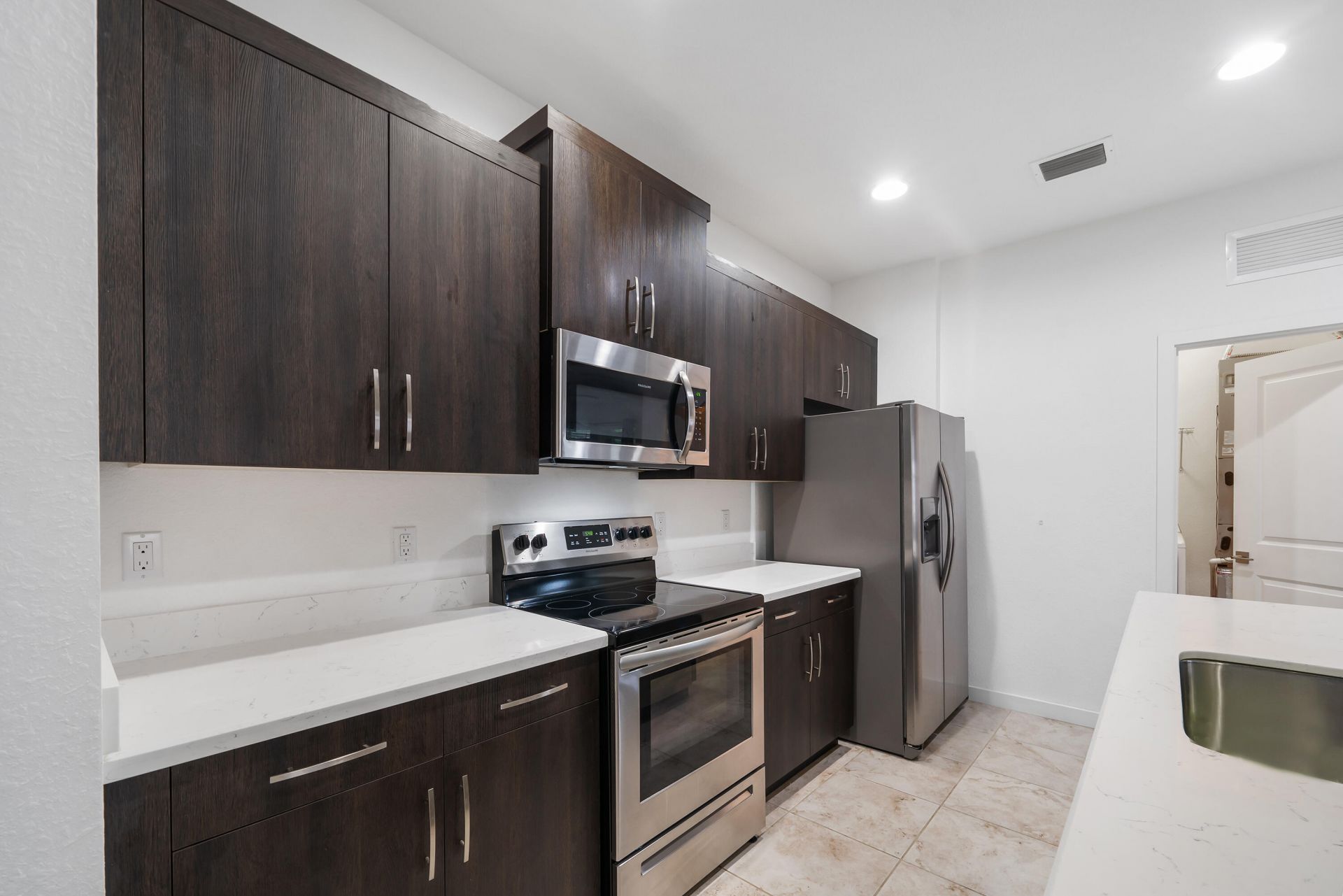 6089 Wildfire Way, West Palm Beach, FL 33415 Photo