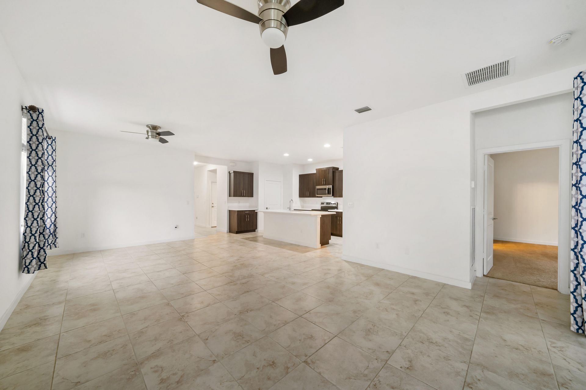 6089 Wildfire Way, West Palm Beach, FL 33415 Photo