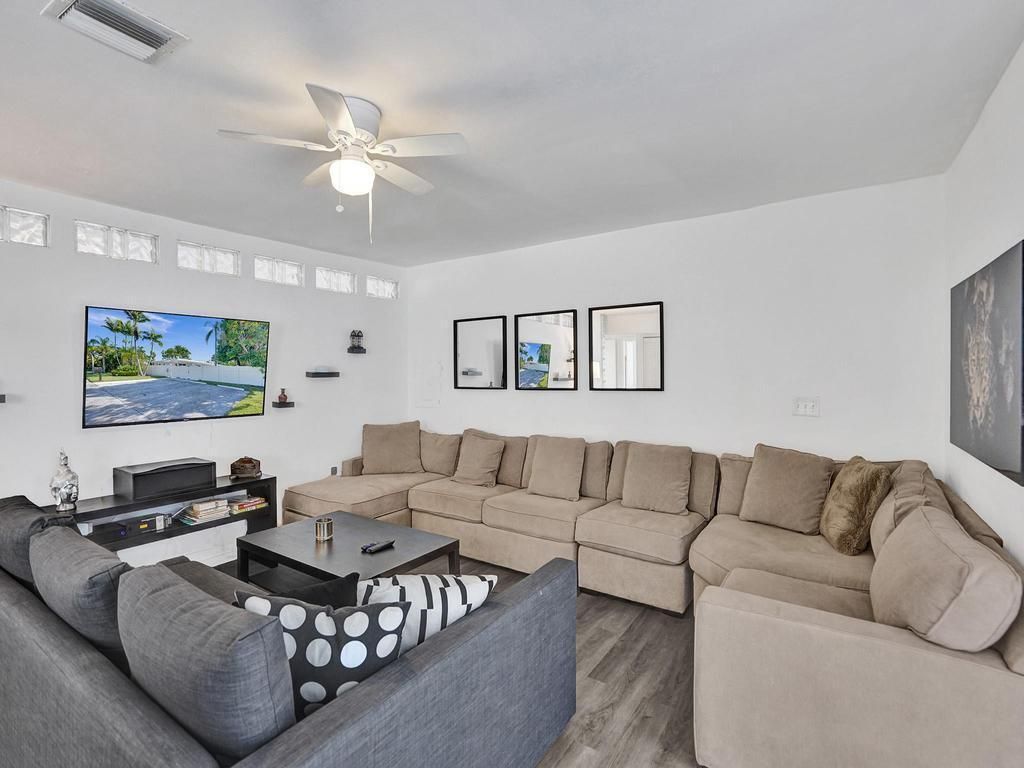 4422 Sea Grape Drive, Lauderdale by the Sea, FL 33308 Photo