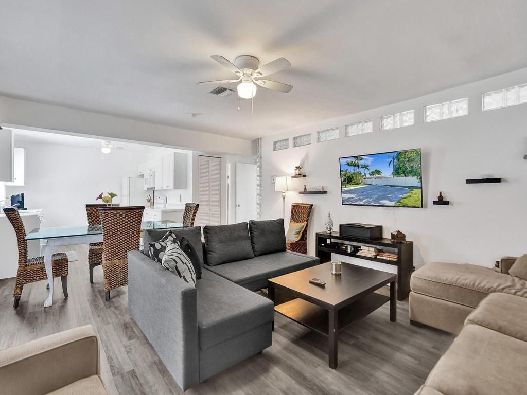 4422 Sea Grape Drive, Lauderdale by the Sea, FL 33308 Photo