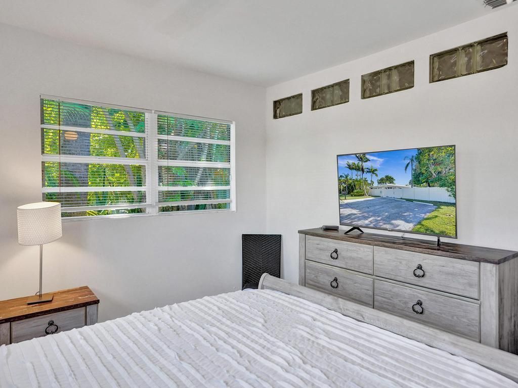 4422 Sea Grape Drive, Lauderdale by the Sea, FL 33308 Photo