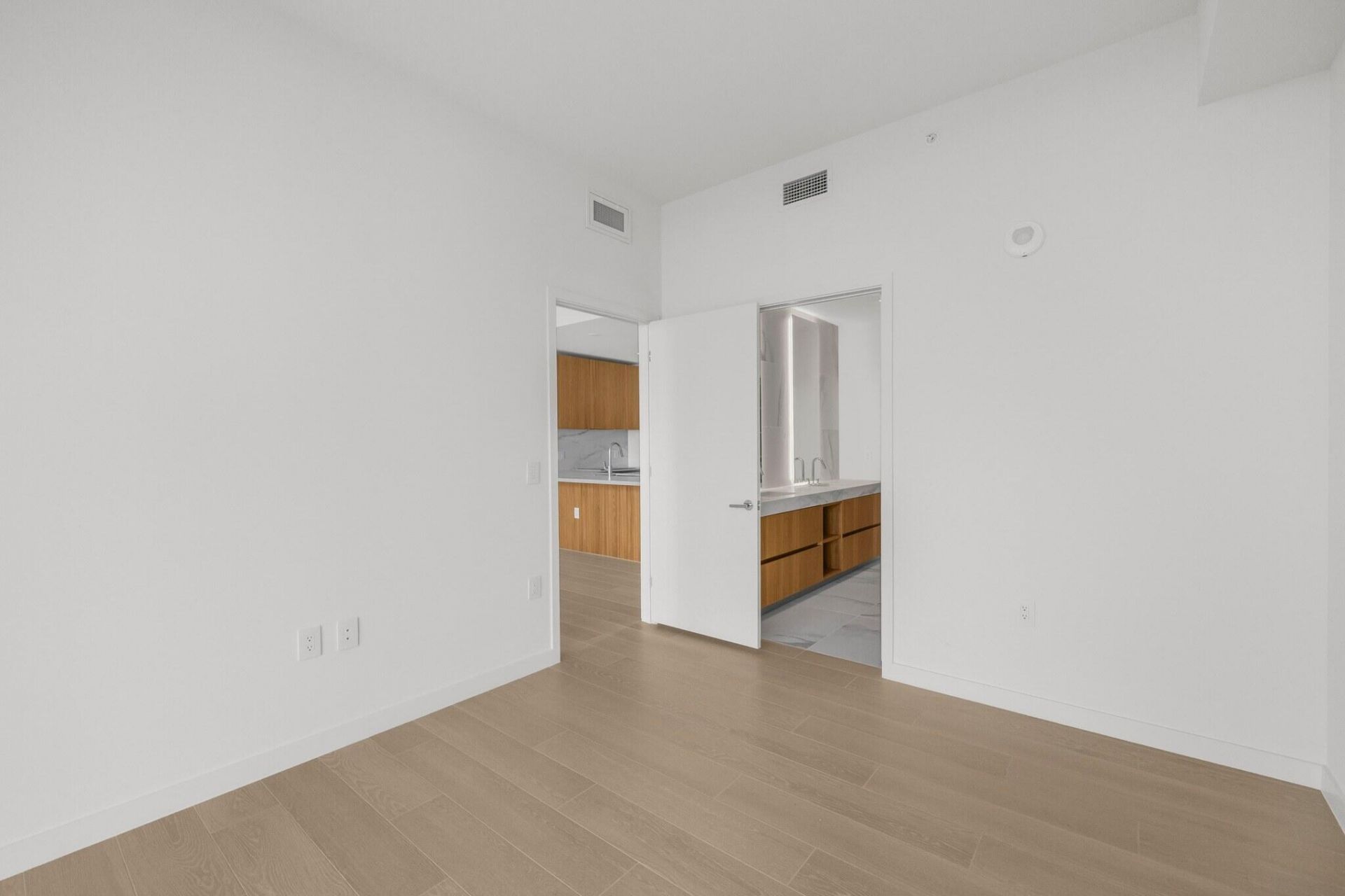 1400 Biscayne Boulevard, Unit 1904, Miami, FL 33132 Photo