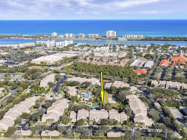 272 VILLAGE Boulevard, Unit 7208, Tequesta, FL 33469