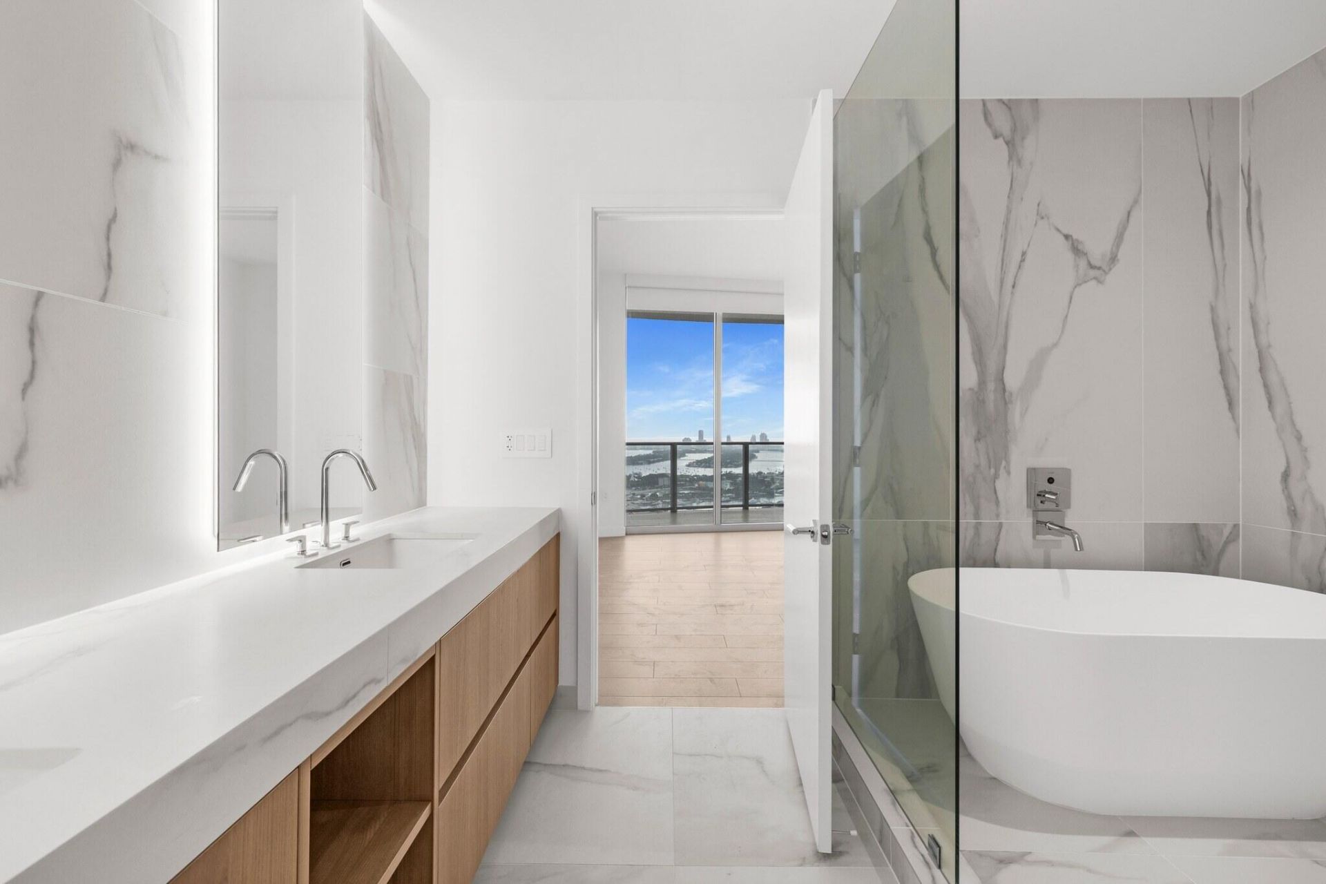 1400 Biscayne Boulevard, Unit 4003, Miami, FL 33132 Photo