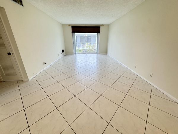 2180 NE 67TH Street, Unit 730, Fort Lauderdale, FL 33308