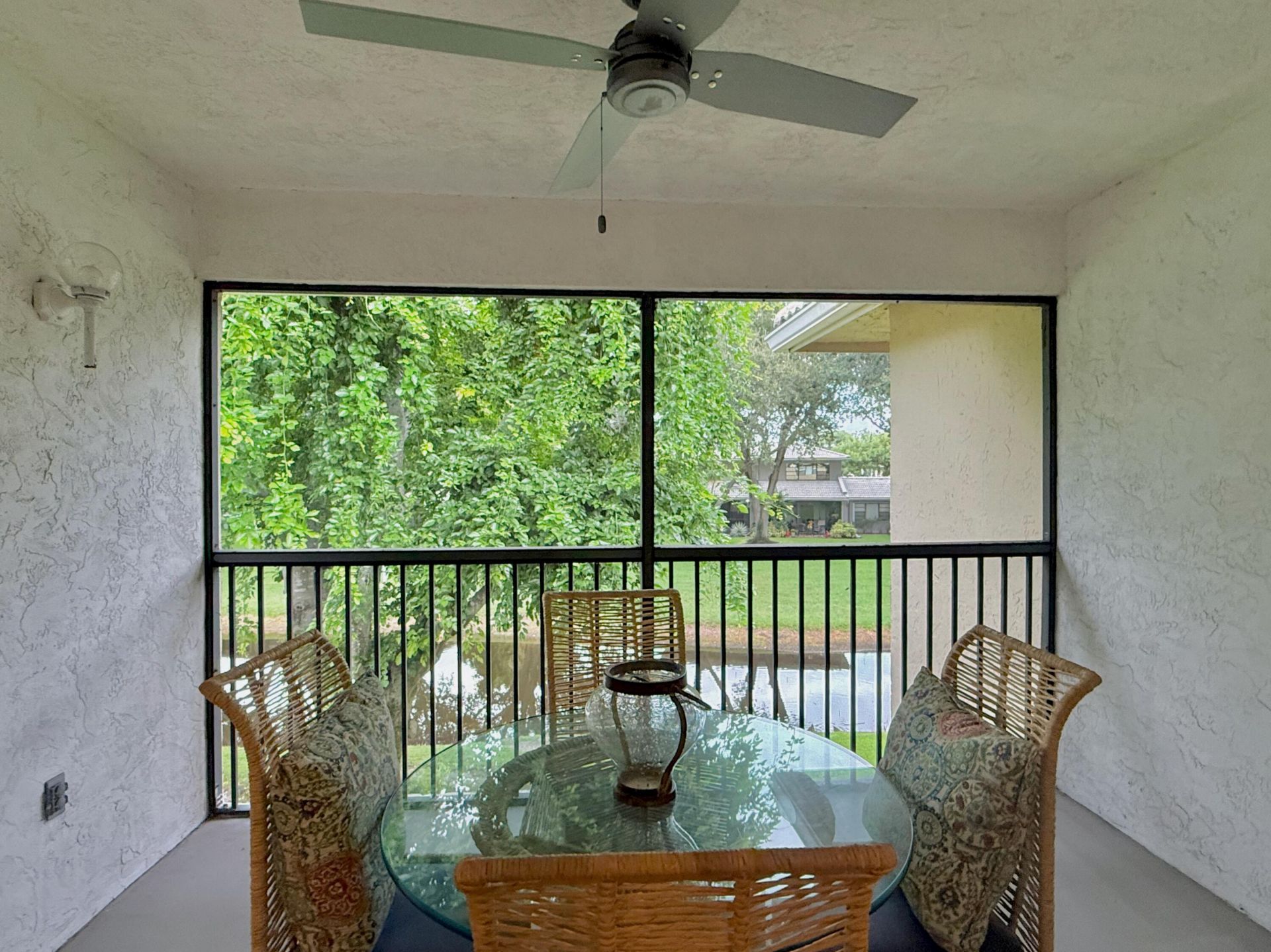 31 Stratford Lane W, Unit D, Boynton Beach, FL 33436 Photo