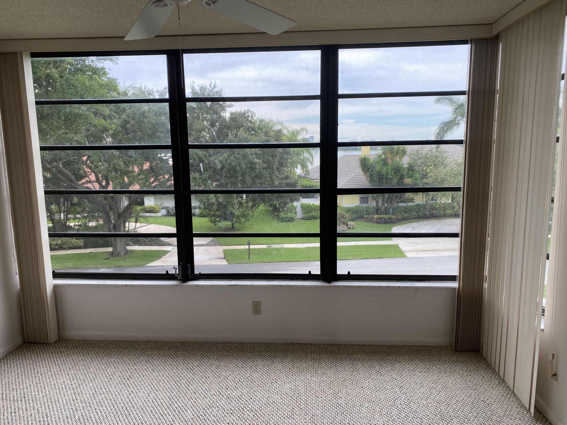 3500 Whitehall Drive, Unit 302, West Palm Beach, FL 33401 Photo