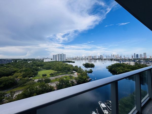 16385 BISCAYNE Boulevard, Unit 1204, North Miami Beach, FL 33160