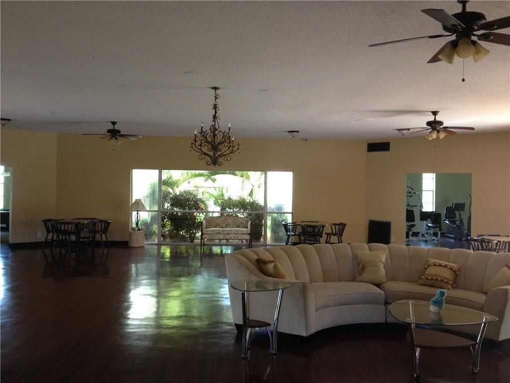 2000 Springdale Boulevard, Unit 311, Palm Springs, FL 33461 Photo