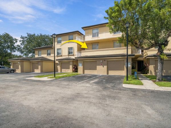 2020 GREENVIEW SHORES Boulevard, Unit 109, Wellington, FL 33414